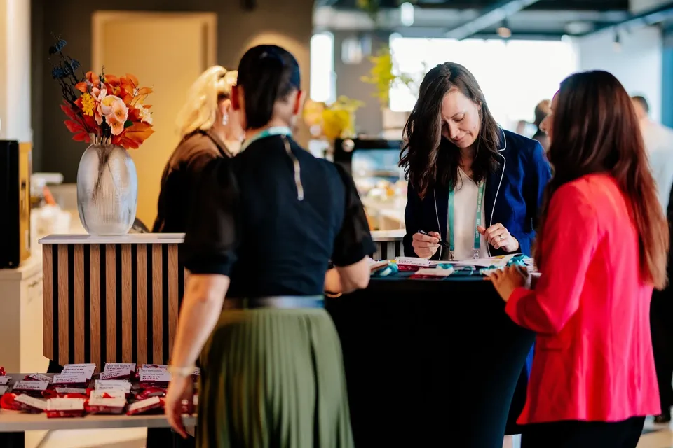 Fotografie z konference na brněnském výstavišti