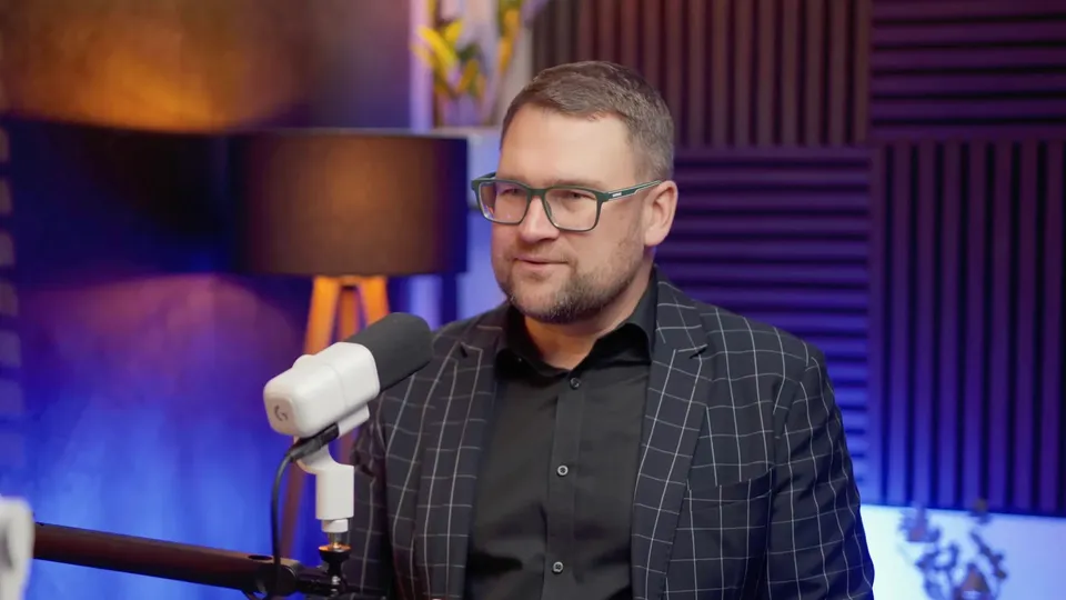 Natáčení ročního firemního podcastu Mentorská dvacítka v podcastovém studiu v Brně