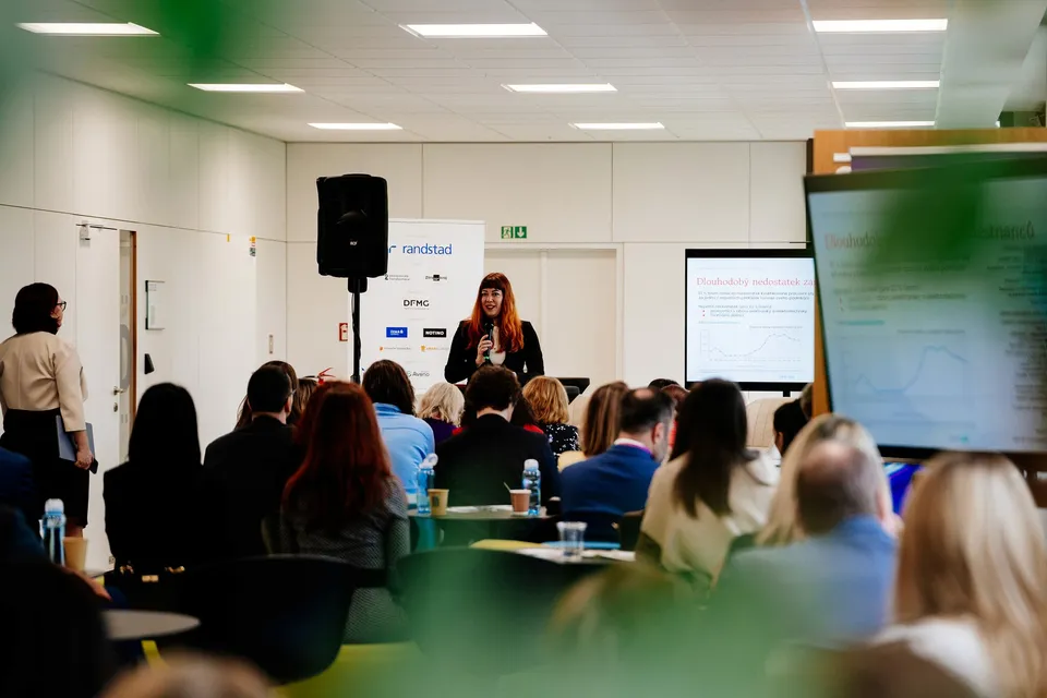 Reportážní foto z Konference Fenomén 2026 – fotografie 19