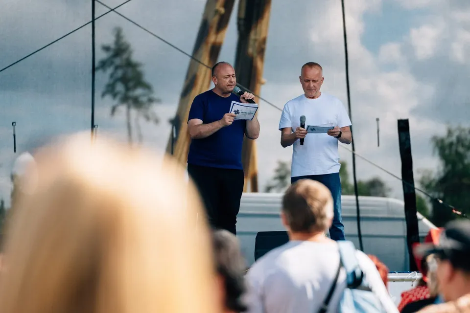 Hosté firemní akce při networkingu